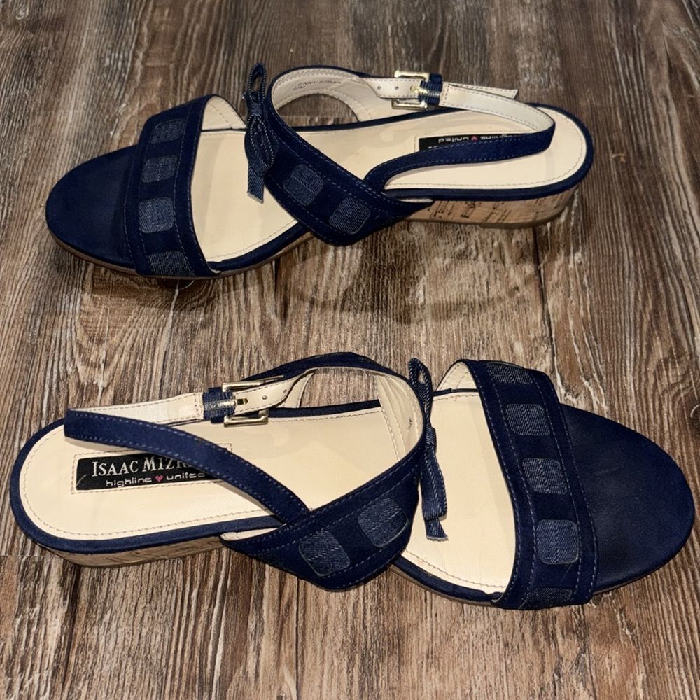 Isaac Mizrahi Navy Blue Women's Sandals / Flats adjustable straps & bows. - Picture 3 of 9